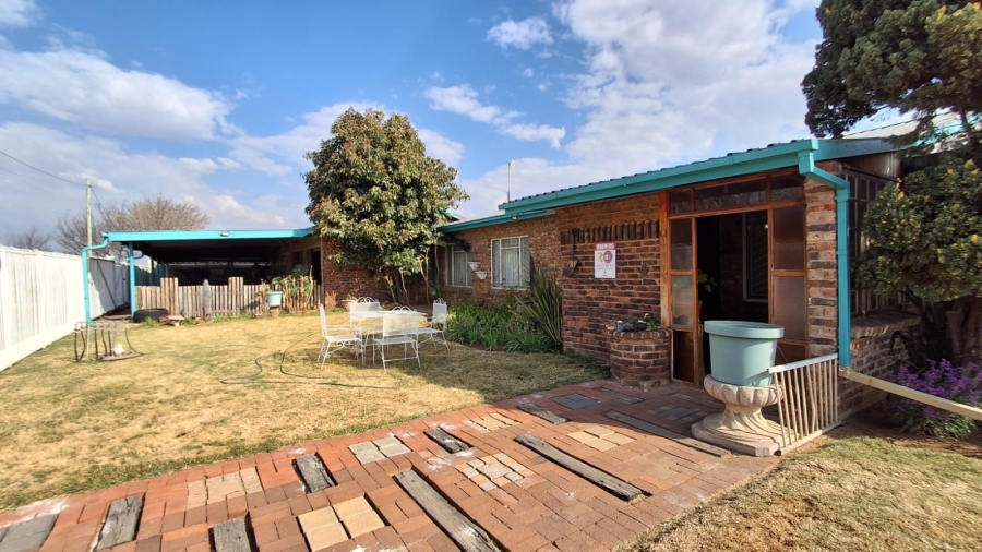 4 Bedroom Property for Sale in Residentia Free State